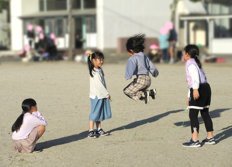 おかえりクラブ『校庭に遊びに行ってきました☆』