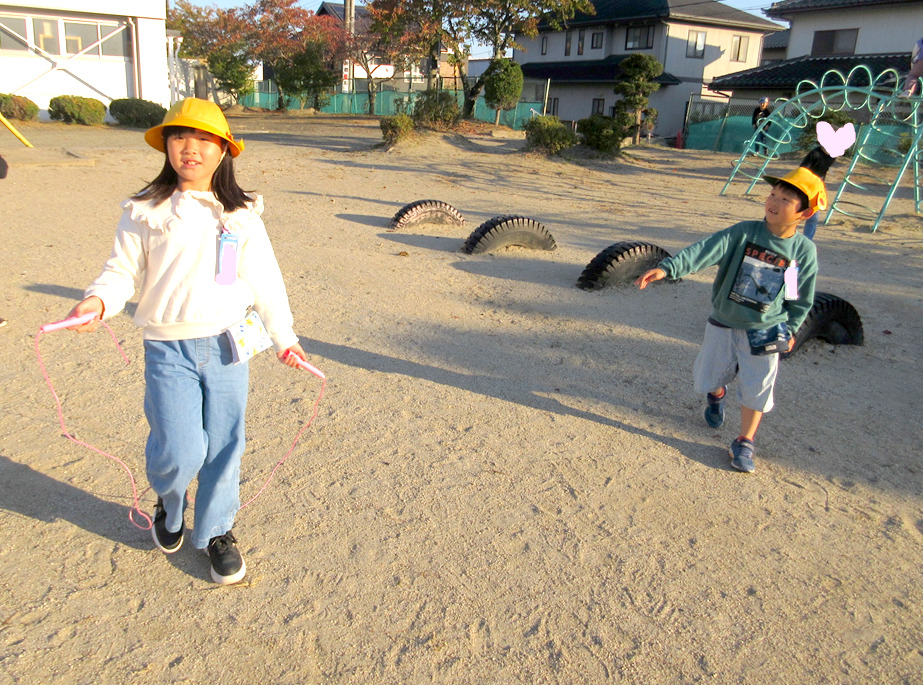 おかえりクラブ『校庭に遊びに行きました☆』