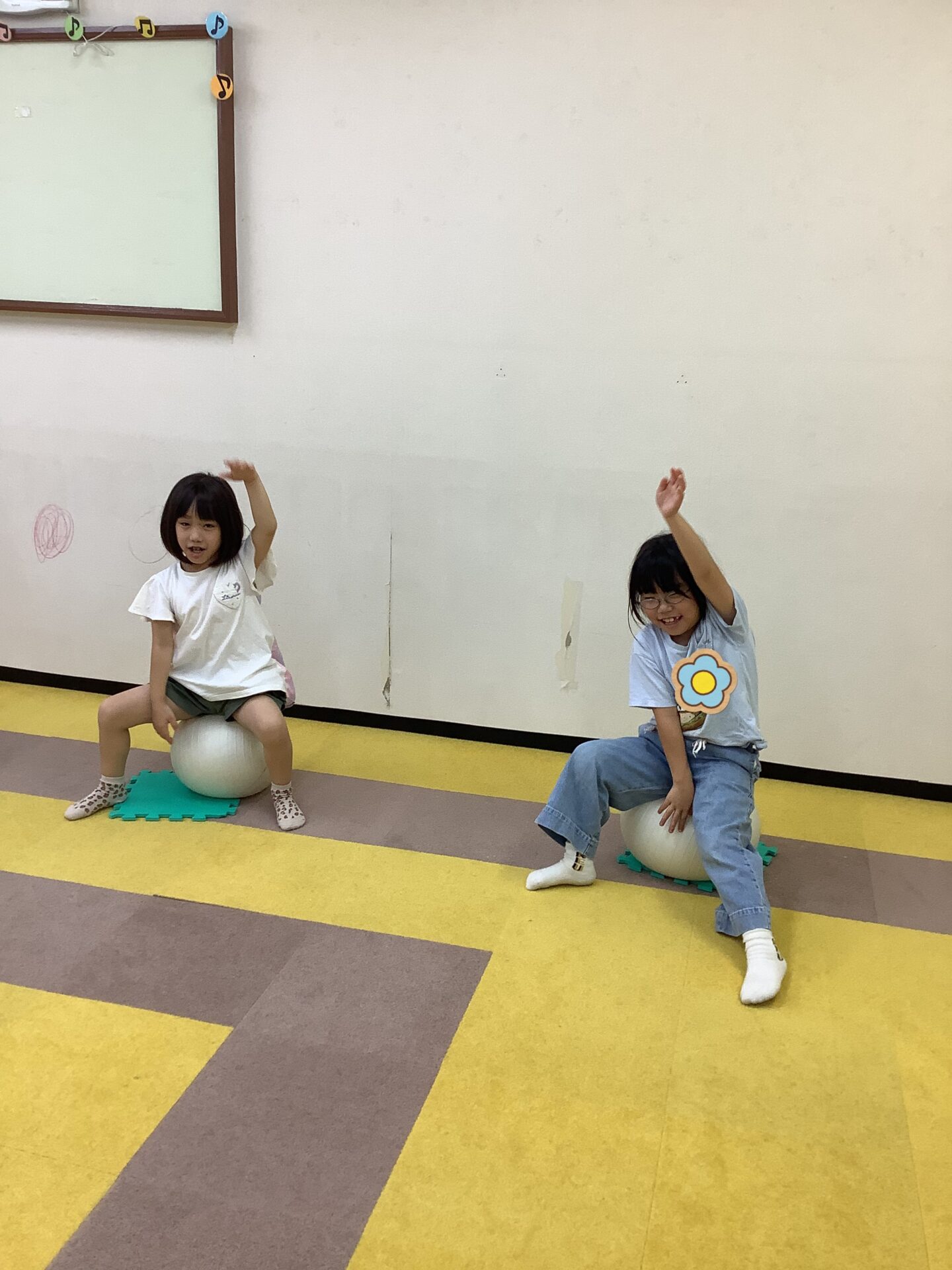 時計のまねっこボールをしました🕒💪🏻