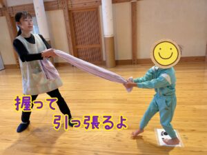 課題あそび　引っぱる