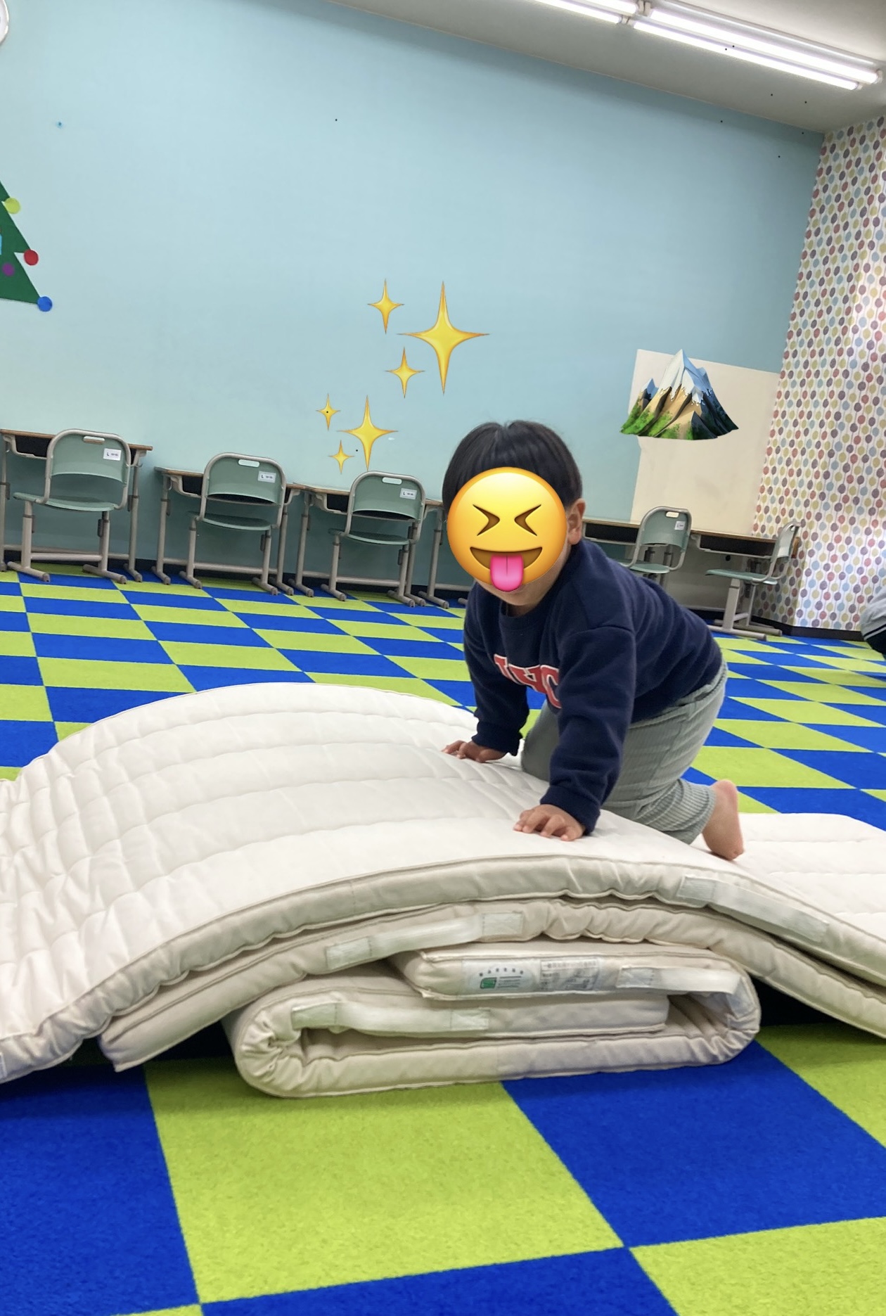 マットのお山を登ったよ！✨