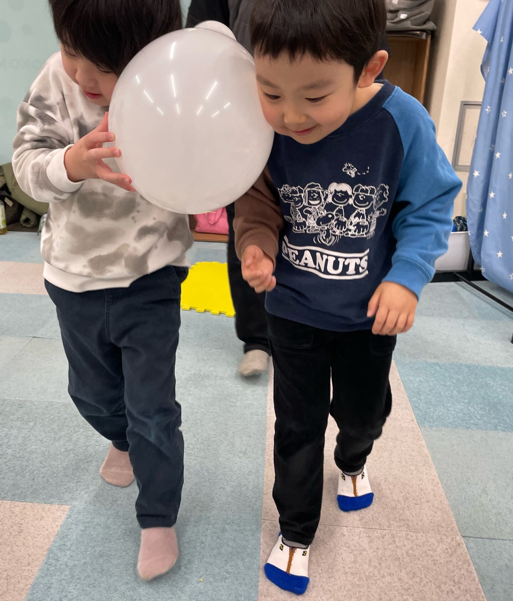 個別課題（風船リレー）