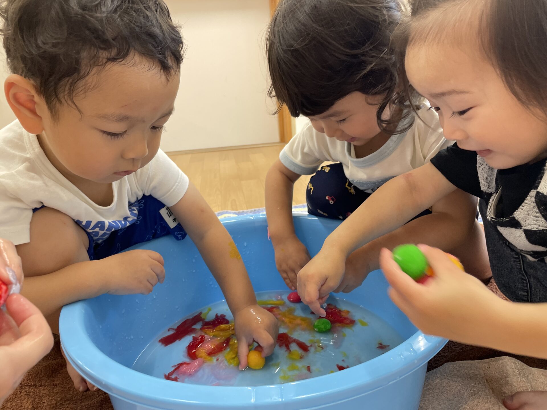 ぶどう組🍇氷遊び
